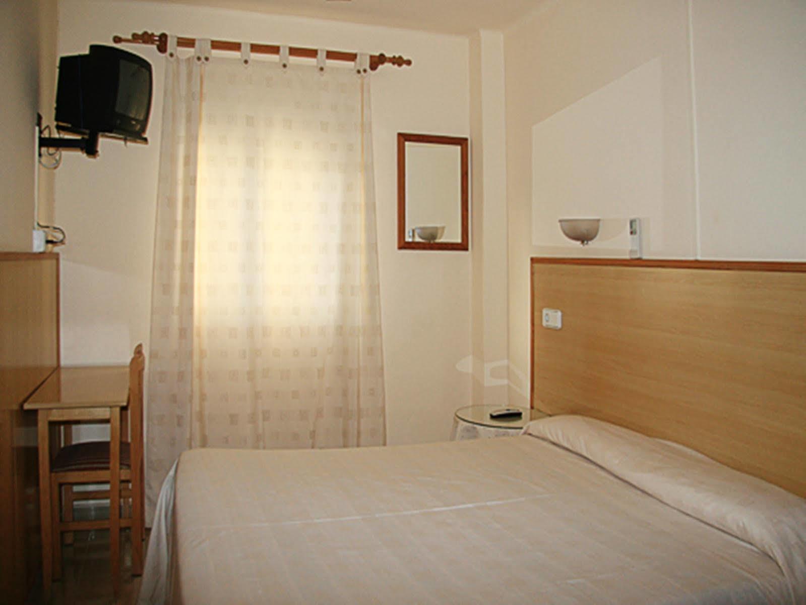 Hostal Residencia Europa Punico Ibiza Kültér fotó