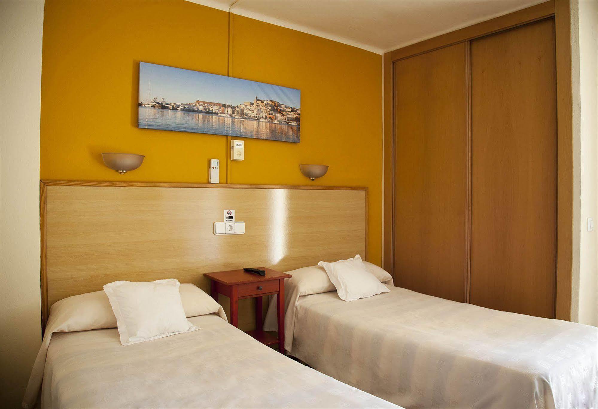 Hostal Residencia Europa Punico Ibiza Kültér fotó