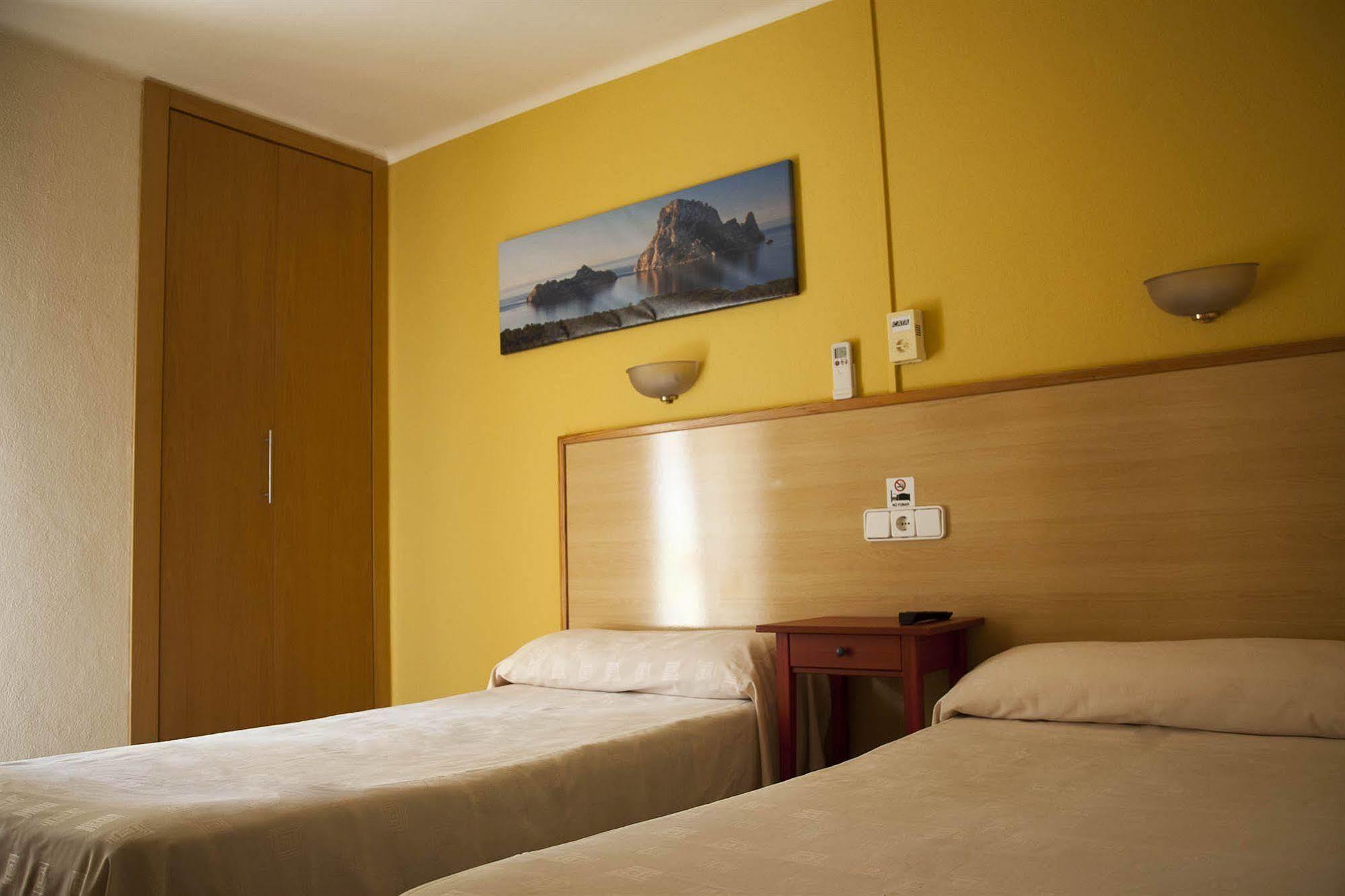 Hostal Residencia Europa Punico Ibiza Kültér fotó