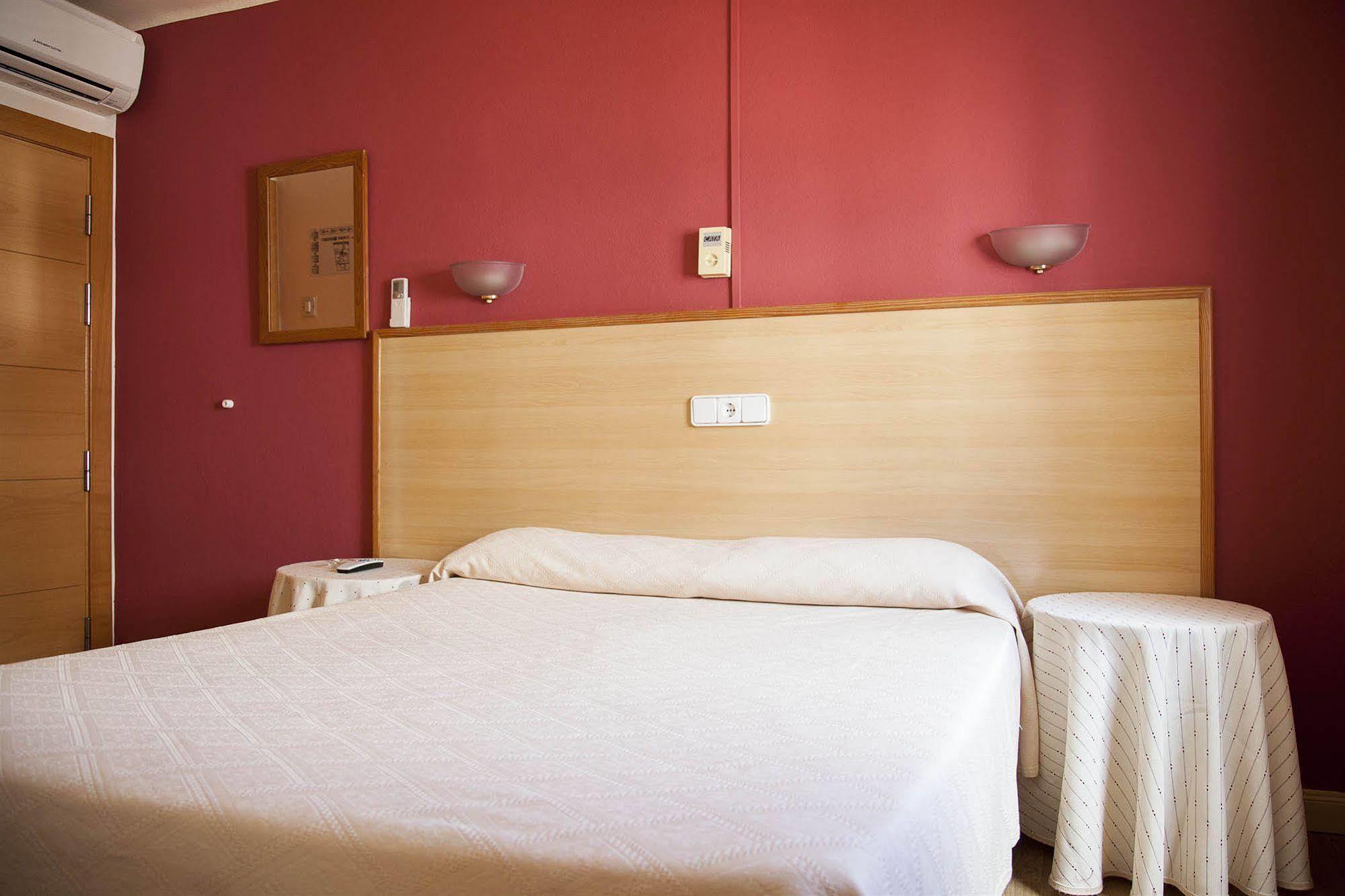 Hostal Residencia Europa Punico Ibiza Kültér fotó